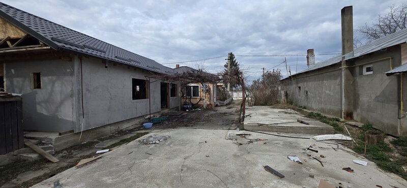 Valea Ramnicului, casa plus teren 2074 mp Rubla,
